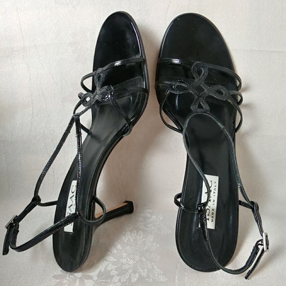 ISAAC Patent Leather Heels from Italy 🇮🇹 Host Pick 🇮🇹 - Picture 12 of 14